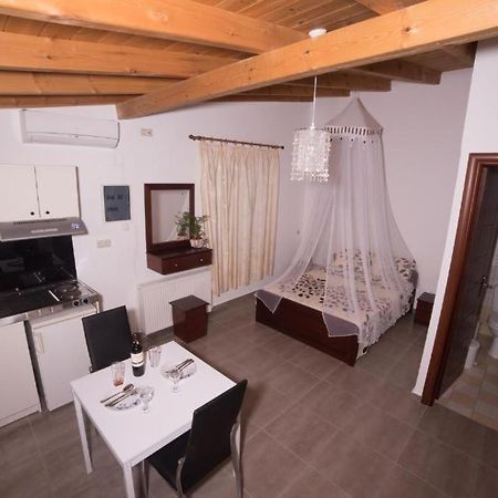 Bodikos Apartments 皮特斯迪亚 外观 照片
