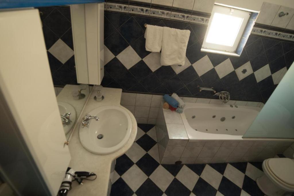 Bodikos Apartments 皮特斯迪亚 外观 照片